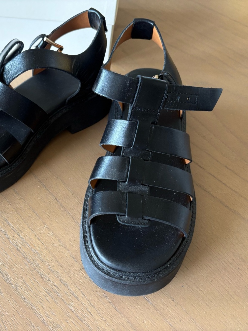 EUC Sézane Low Ally Sandals black 38 - Picture 3 of 7